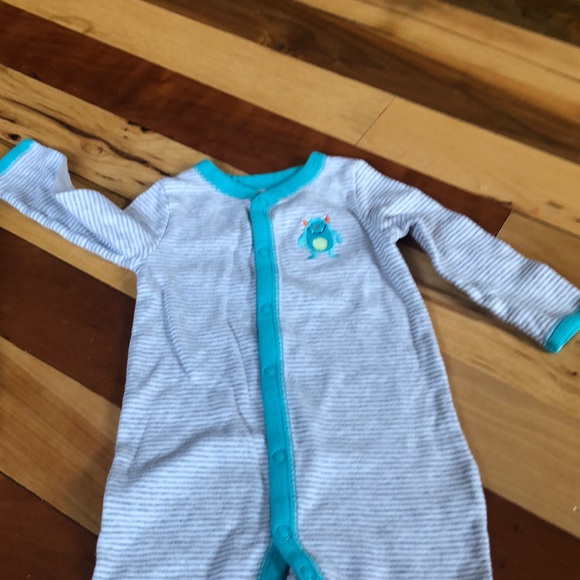 🍄Boys (or girls) 9M sleeper bundle - Picture 5 of 7